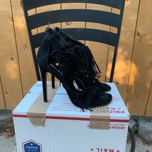 Steve Madden Fringly pump black